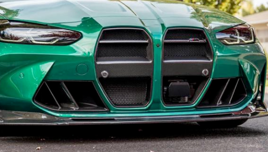 BMW M4 G82/G83 Dry Carbon Fibre V Type Kidney Grille